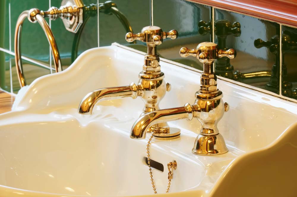 polished brass faucet plumbing Georgetown, TX